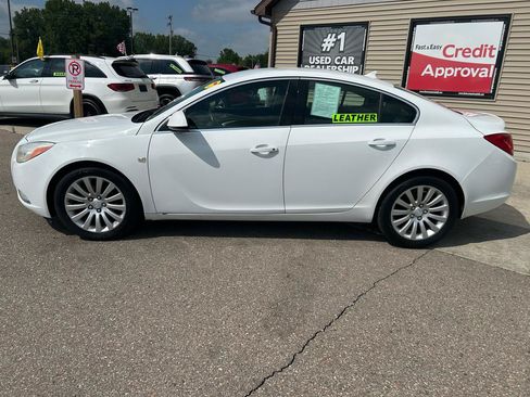 Used 2011 Buick Regal CXL FWD image 8