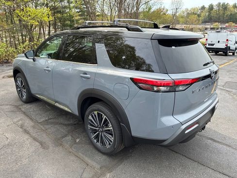 New 2026 Nissan Pathfinder Platinum AWD/4WD image 5