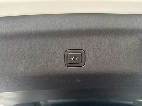 Used 2021 Chevrolet Tahoe LT AWD/4WD image 22