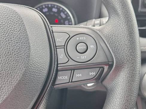 Used 2021 Toyota RAV4 XLE FWD image 25