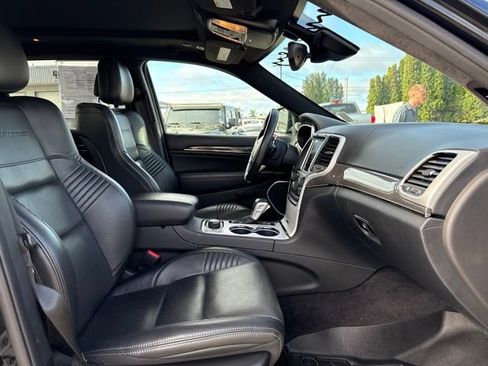 Used 2018 Jeep Grand Cherokee Trackhawk AWD/4WD image 12