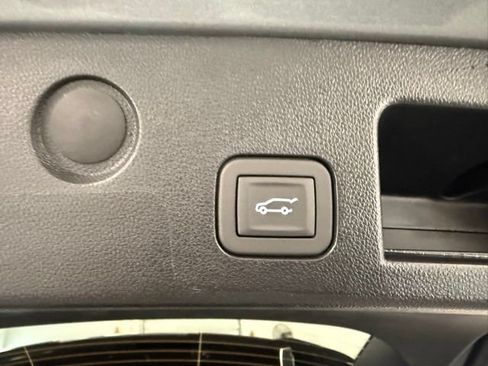 New 2026 GMC Terrain AT4 AWD/4WD image 9