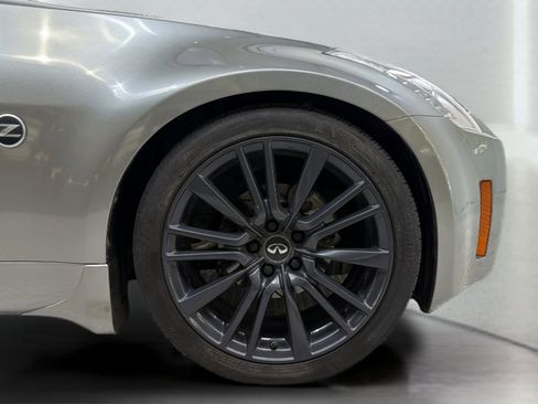 Used 2004 Nissan 350Z Enthusiast image 34