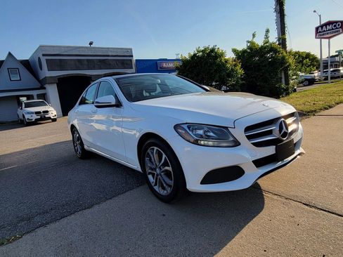 Used 2016 Mercedes-Benz C 300 4MATIC Sedan image 9