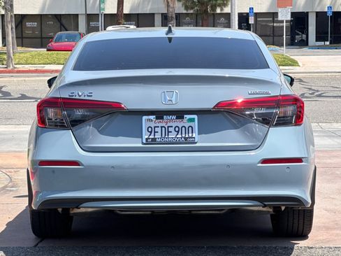 Used 2023 Honda Civic Touring image 9