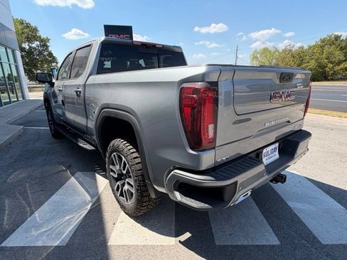 New 2026 GMC Sierra 1500 AT4 w/ AT4 Premium Package AWD/4WD image 31