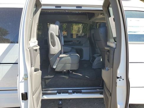 New 2025 GMC Savana 2500 Extended w/ Driver Convenience Package image 11