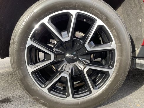 Used 2023 Chevrolet Tahoe RST image 43