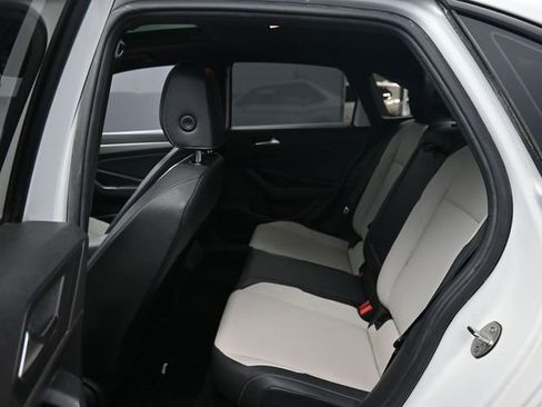 Used 2019 Volkswagen Jetta R-Line image 11