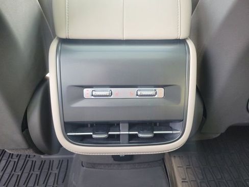 Used 2024 Lincoln Nautilus Reserve w/ Equipment Group 202A AWD/4WD image 46