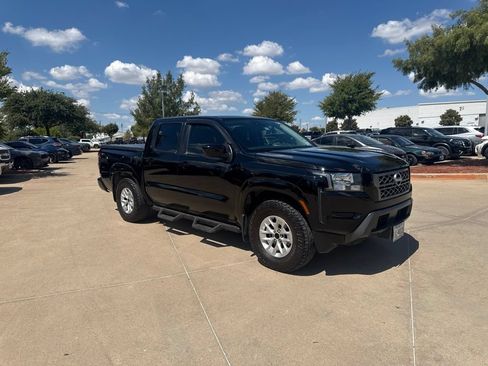 Certified 2024 Nissan Frontier SV w/ Tow Package RWD image 7