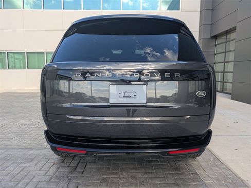 Used 2023 Land Rover Range Rover SE image 5