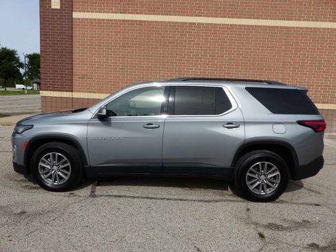Used 2023 Chevrolet Traverse LT AWD/4WD image 5
