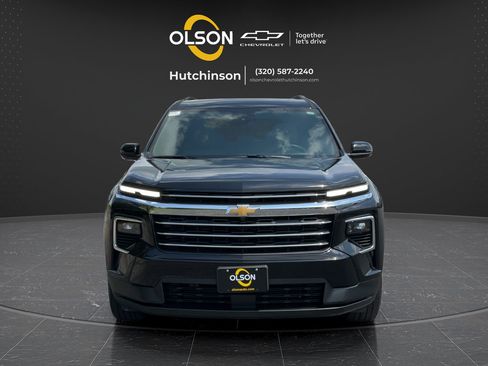 Used 2025 Chevrolet Traverse LT AWD/4WD image 16
