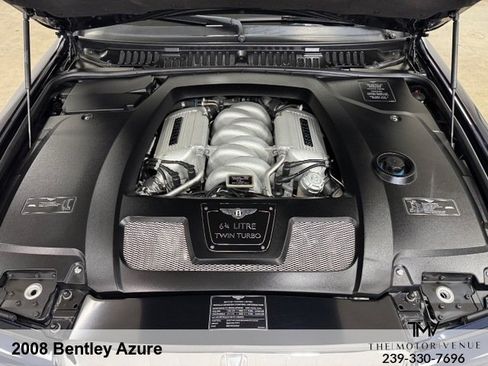 Used 2008 Bentley Azure RWD image 33