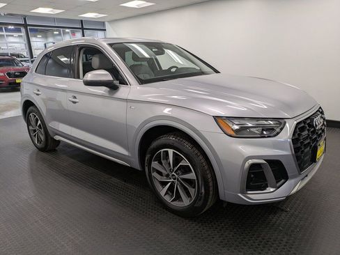 Used 2022 Audi Q5 2.0T Premium Plus w/ Premium Plus Package AWD/4WD image 3