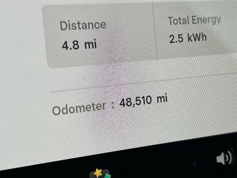 Used 2022 Tesla Model Y Performance image 29