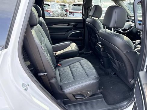 Used 2024 Kia Telluride SX Prestige X-Line image 11