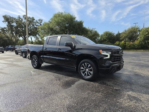 Used 2023 Chevrolet Silverado 1500 RST AWD/4WD image 2