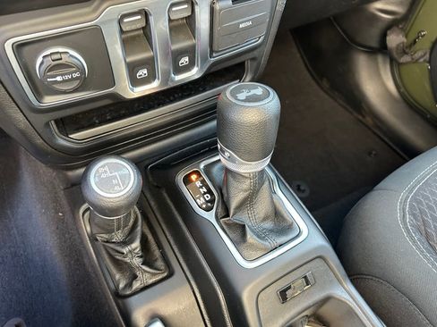 Certified 2021 Jeep Wrangler Sport S image 15