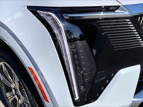 New 2026 Cadillac Escalade IQ Luxury 2 w/ LPO, Floor Liner Package AWD/4WD image 14