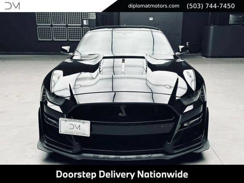 Used 2022 Ford Mustang Shelby GT500 w/ Technology Package RWD image 11