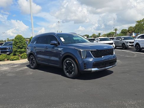 New 2026 Kia Sorento S FWD image 2
