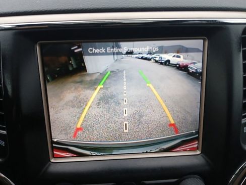 Used 2017 Jeep Grand Cherokee Limited w/ Luxury Group II image 9