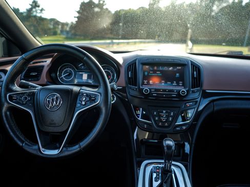 Used 2016 Buick Regal Premium w/ Driver Confidence Package #2 FWD image 14