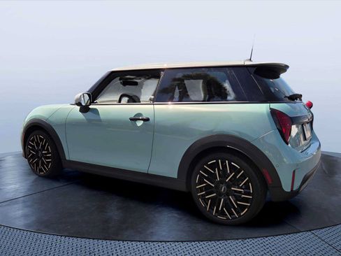 Used 2026 MINI Cooper S FWD image 4