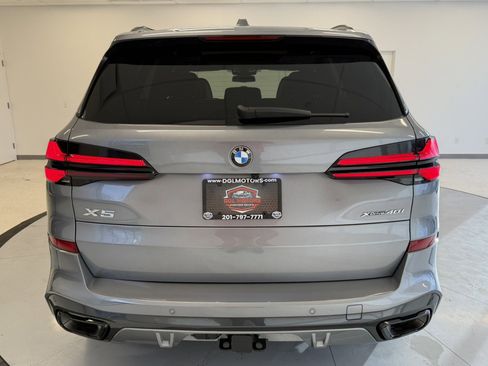 Used 2024 BMW X5 xDrive40i w/ M Sport Package image 74