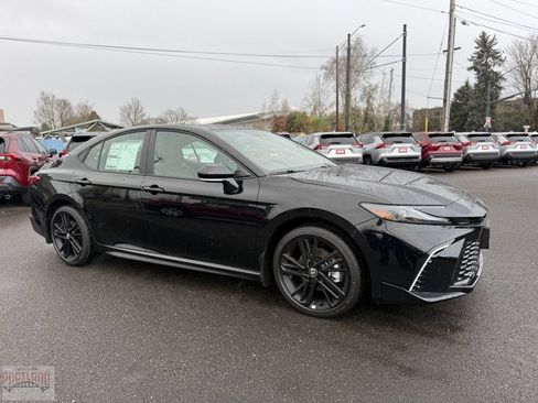 New 2026 Toyota Camry SE Nightshade image 1