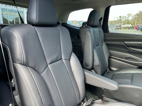 Used 2025 Subaru Ascent Limited AWD/4WD image 19
