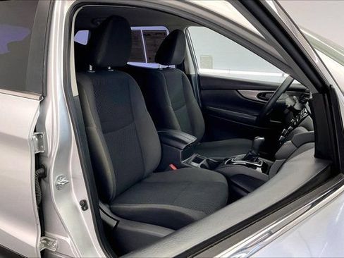 Used 2017 Nissan Rogue Sport S w/ S Appearance Package AWD/4WD image 6