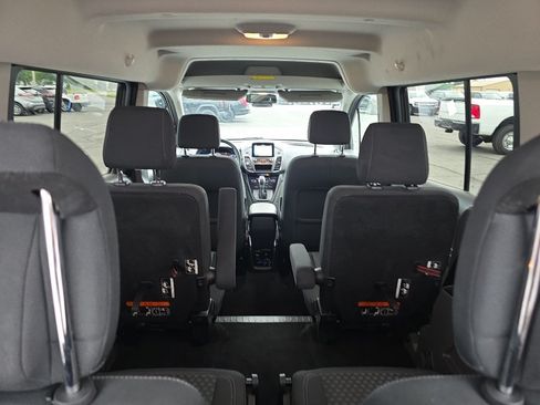 Used 2019 Ford Transit Connect XLT FWD image 12