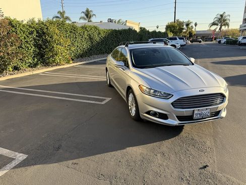 Used 2014 Ford Fusion Energi Titanium w/ Driver Assist Package image 6