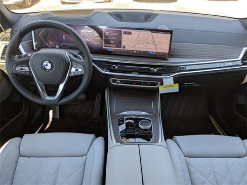 New 2026 BMW X5 xDrive40i w/ Climate Comfort Package image 16