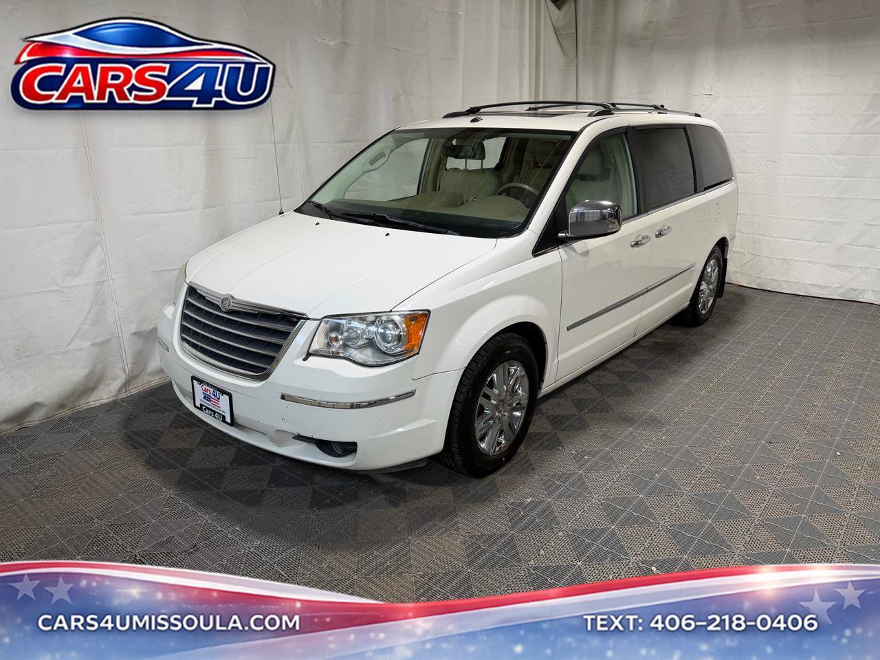 Used 2008 Chrysler Town & Country Limited w/ Entertainment Group #3 FWD image 1