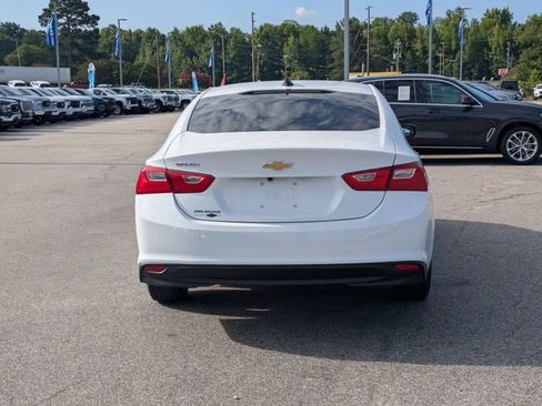 Used 2024 Chevrolet Malibu LS FWD image 4