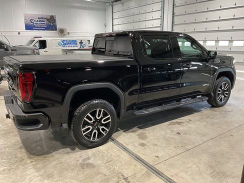 Used 2019 GMC Sierra 1500 AT4 w/ AT4 Premium Package image 5