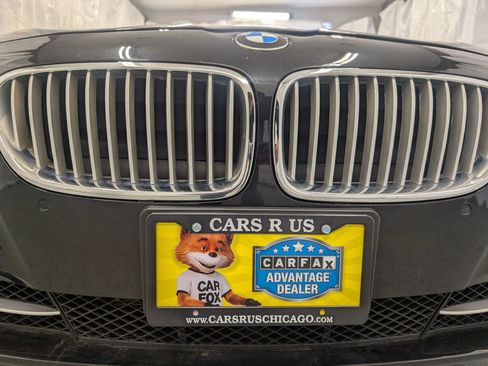 Used 2013 BMW 528i xDrive Sedan image 3