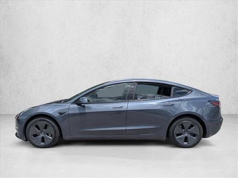 Used 2022 Tesla Model 3 Long Range AWD/4WD image 8