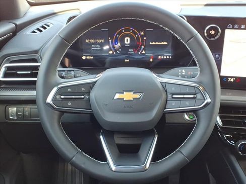 New 2026 Chevrolet Traverse LT w/ Sun and Wheel Package image 18