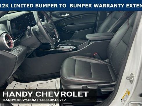 Certified 2025 Chevrolet Trax RS image 14