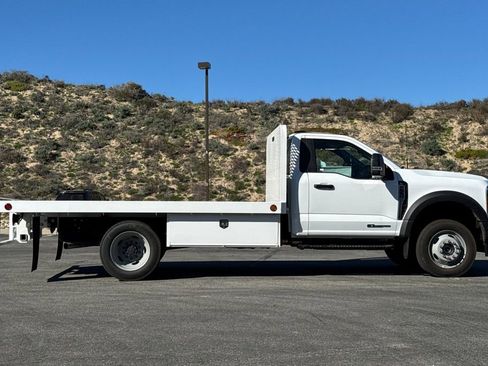 New 2025 Ford F550 4x4 Regular Cab Super Duty image 3