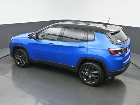 New 2026 Jeep Compass Limited image 40