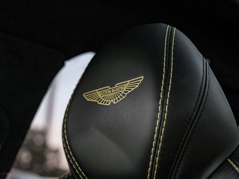 Used 2021 Aston Martin DBX image 33