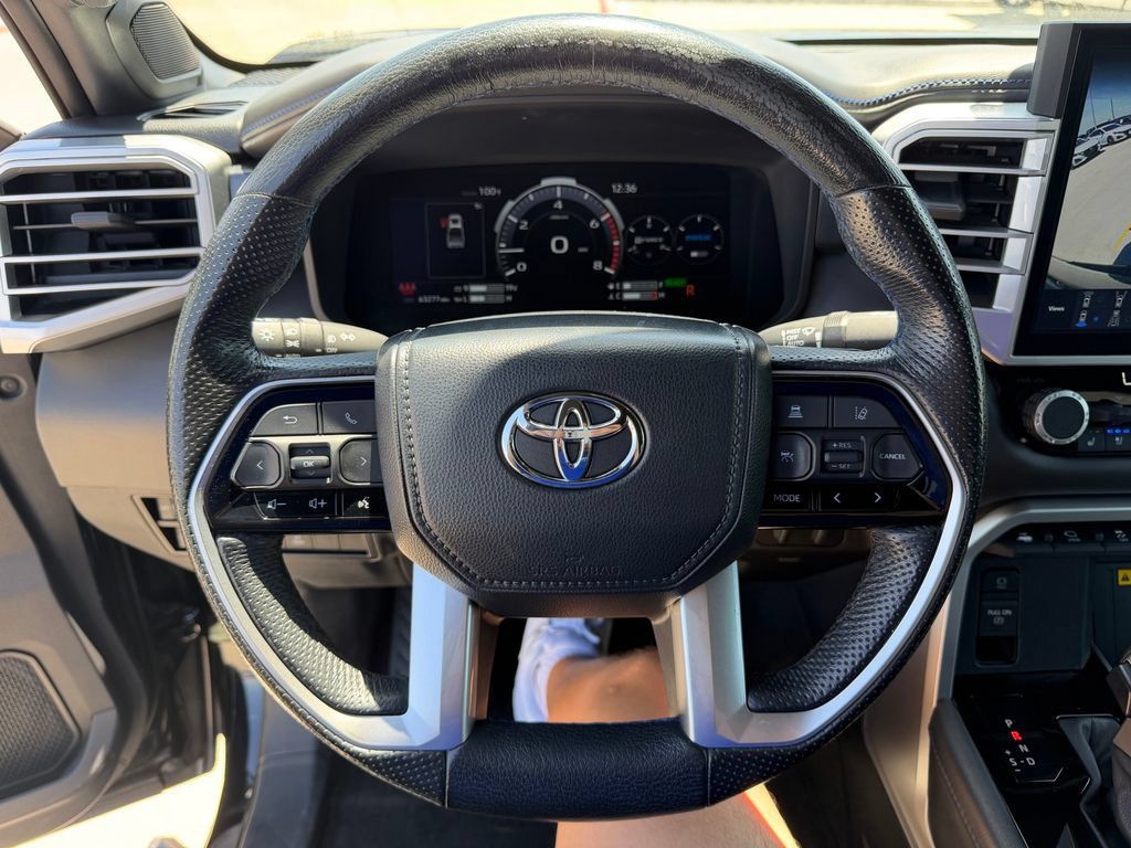 Used 2024 Toyota Tundra Platinum AWD/4WD image 18