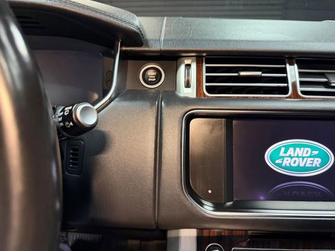 Used 2014 Land Rover Range Rover HSE image 16