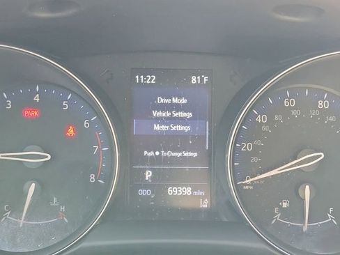 Used 2021 Toyota C-HR XLE image 27